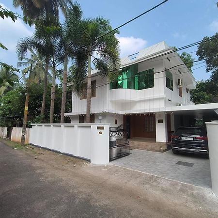 White House Villa Thrissur Kültér fotó
